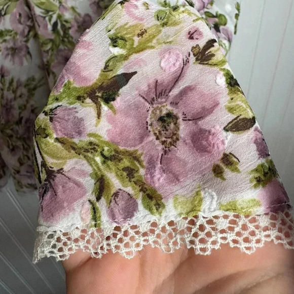 Torrid Peplum Chiffon White Floral Flutter Sleeve Blouse 3X E36 - Picture 5 of 10